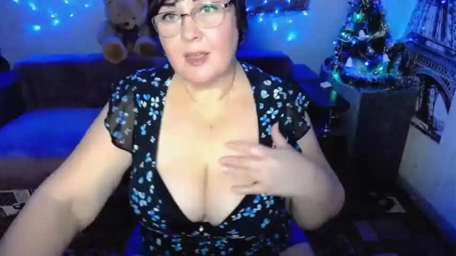 Image 12 of missritabella Stream on Chaturbate on 19 months ago