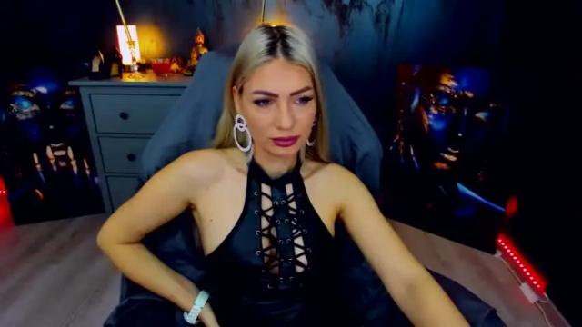Image 12 of missrubbyy Stream on Chaturbate on 17 months ago