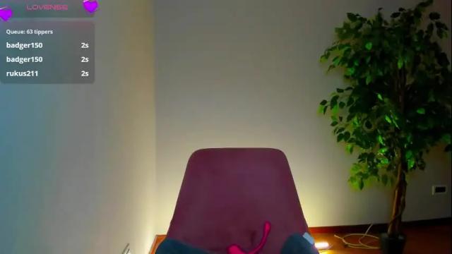 Image 2 of misss_kiss__ Stream on Chaturbate on 2 months ago
