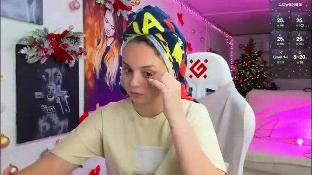 Image 2 of misss_viki Stream on Chaturbate on 1 month ago