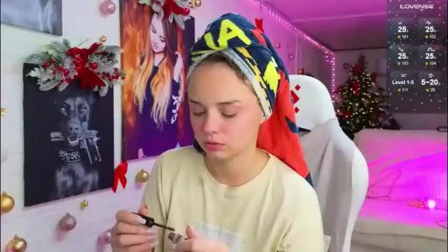 Image 3 of misss_viki Stream on Chaturbate on 1 month ago