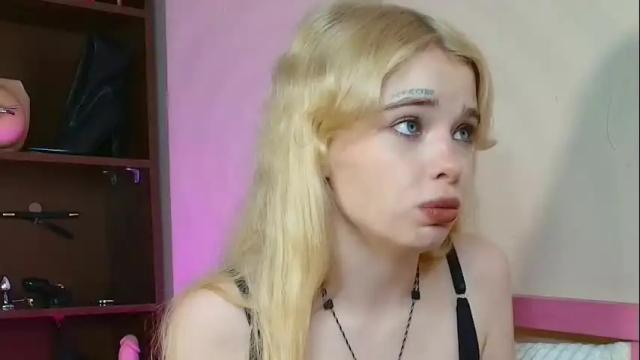 Image 12 of missslola Stream on Chaturbate on 1 month ago