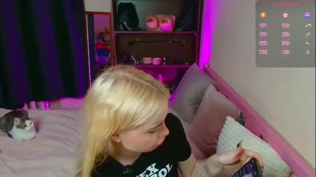 Image 11 of missslola Stream on Chaturbate on 1 month ago