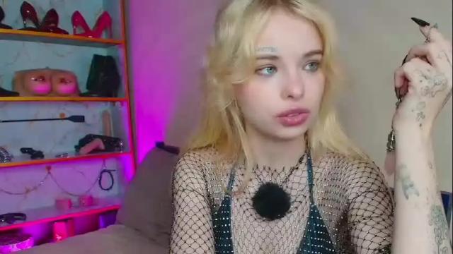 Image 3 of missslola Stream on Chaturbate on 11 days ago