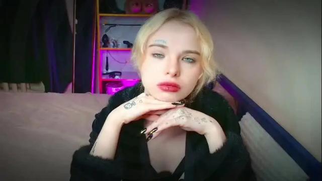 Image 3 of missslola Stream on Chaturbate on 8 days ago