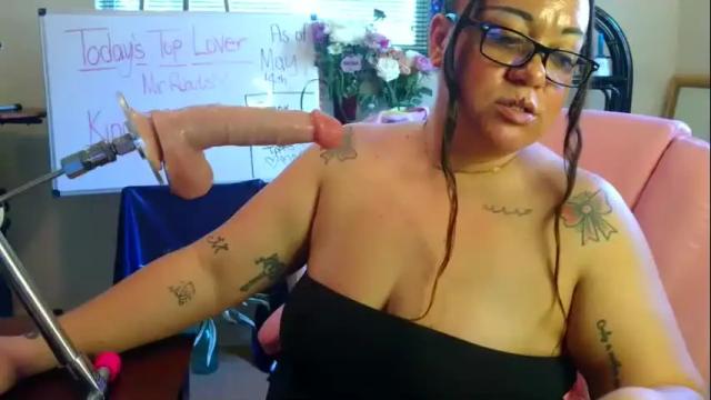 Image 6 of misssuckalot Stream on Chaturbate on 1 month ago