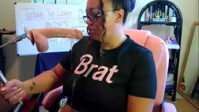 Image 6 of misssuckalot Stream on Chaturbate on 4 months ago