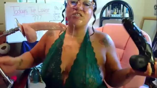 Image 3 of misssuckalot Stream on Chaturbate on 3 months ago