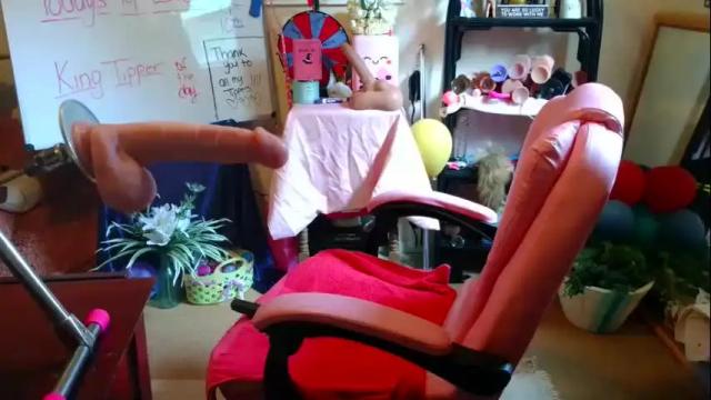 Image 3 of misssuckalot Stream on Chaturbate on 1 month ago