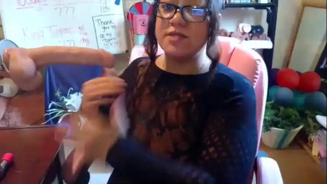Image 12 of misssuckalot Stream on Chaturbate on 1 month ago
