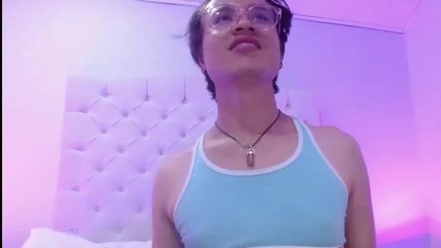 Image 3 of misssuckercocks Stream on Chaturbate on 19 months ago