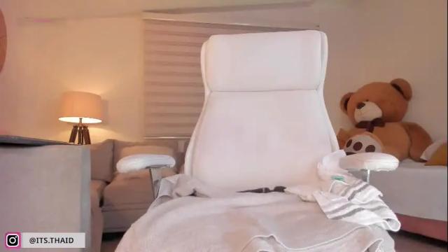 Image 12 of missthailand_ Stream on Chaturbate on 15 days ago