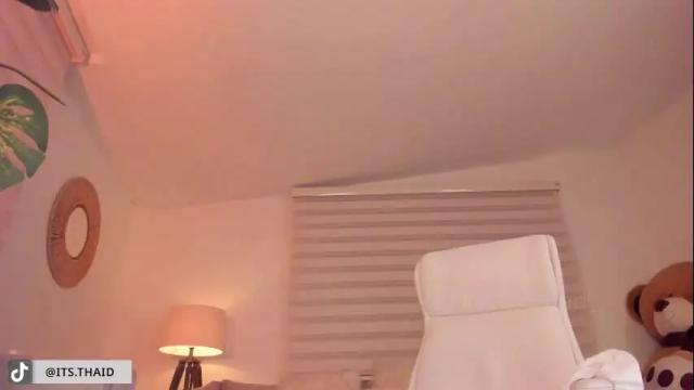Image 8 of missthailand_ Stream on Chaturbate on 14 days ago