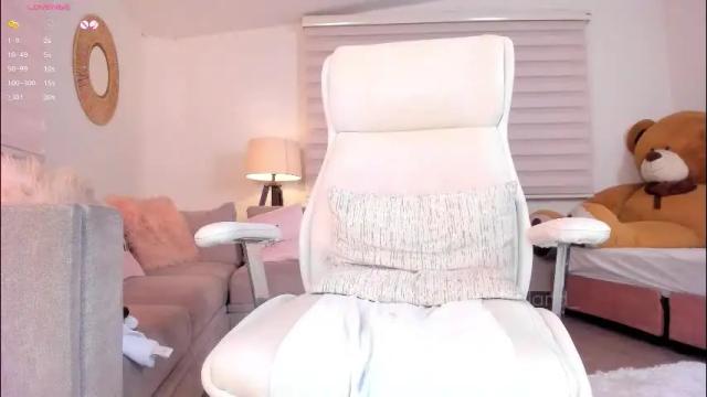 Image 10 of missthailand_ Stream on Chaturbate on 1 month ago