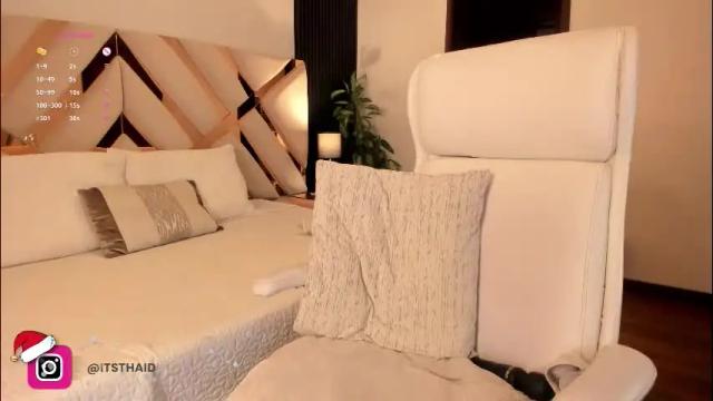 Image 8 of missthailand_ Stream on Chaturbate on 27 days ago