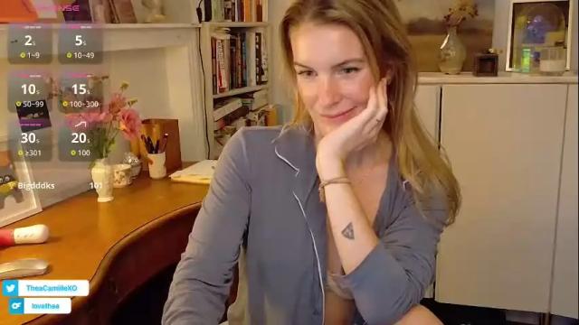 Image 7 of misstheacamille Stream on Chaturbate on 2 months ago