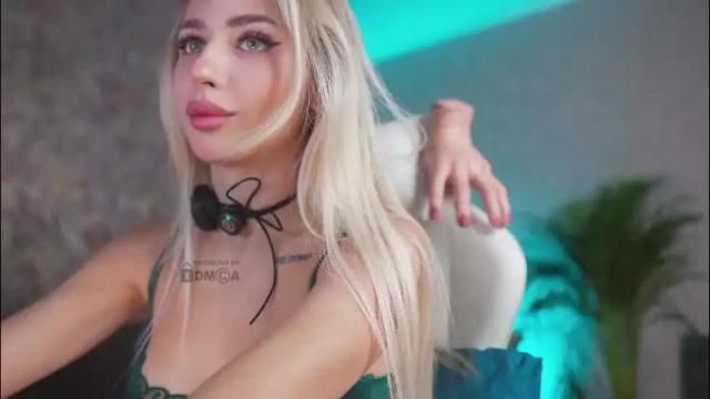 Image 4 of misstics_ Stream on Chaturbate on 3 months ago