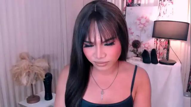 Image 11 of misstrishontop Stream on Chaturbate on 16 days ago