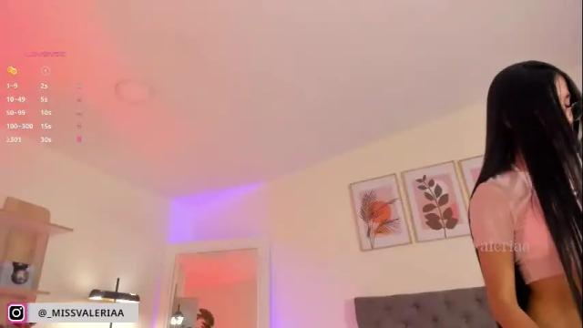 Image 2 of missvaleriaa Stream on Chaturbate on 6 days ago