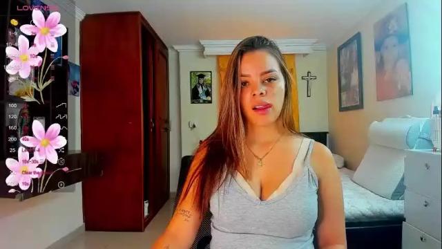 Image 2 of missvalery1 Stream on Chaturbate on 4 months ago