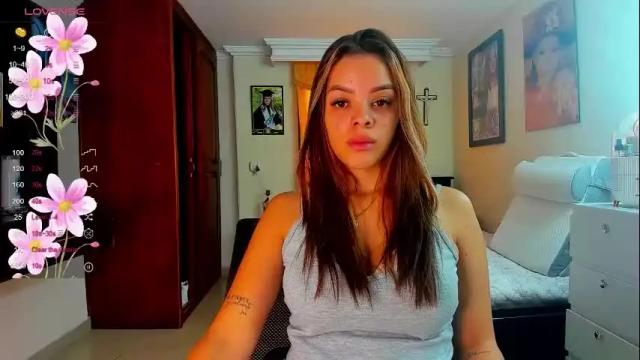 Image 4 of missvalery1 Stream on Chaturbate on 4 months ago