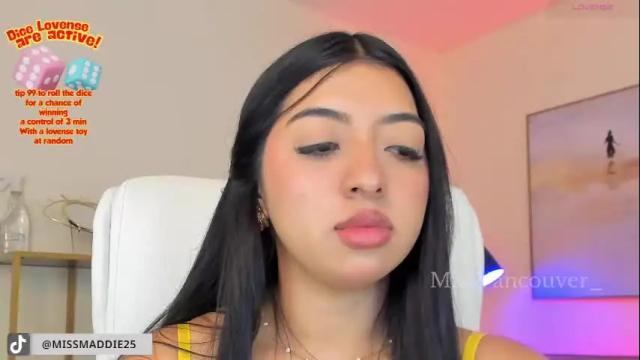 Image 6 of missvancouver_ Stream on Chaturbate on 2 months ago