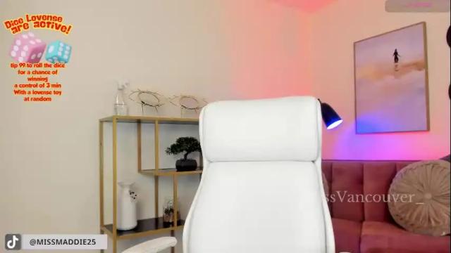 Image 8 of missvancouver_ Stream on Chaturbate on 1 month ago