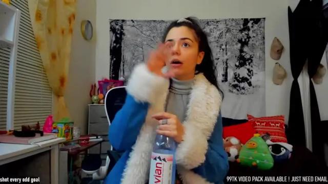 Image 11 of missvanessajune Stream on Chaturbate on 17 months ago