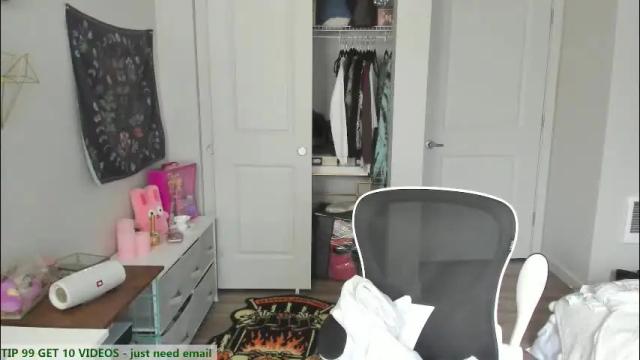 Image 12 of missvanessajune Stream on Chaturbate on 18 hours ago