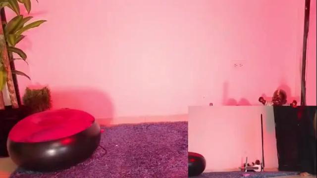 Image 11 of missvenuss Stream on Chaturbate on 6 months ago