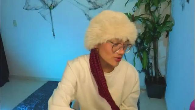 Image 3 of missvenuss Stream on Chaturbate on 4 days ago