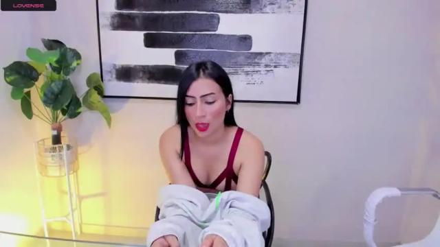 Image 3 of missviolet___ Stream on Chaturbate on 18 months ago