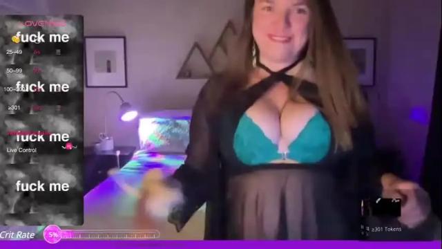 Image 3 of misswildvioet Stream on Chaturbate on 19 months ago
