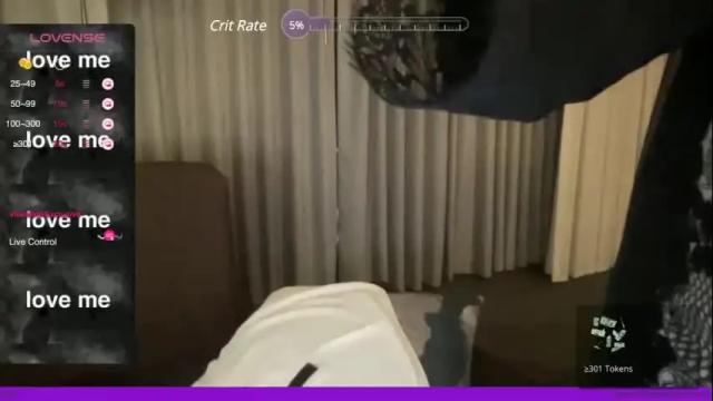 Image 3 of misswildvioet Stream on Chaturbate on 16 months ago