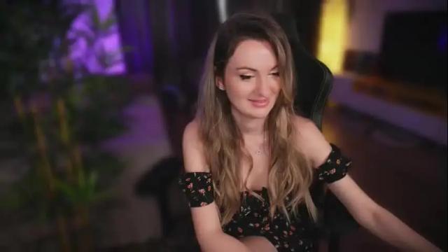 Image 8 of misswiney Stream on Chaturbate on 11 days ago