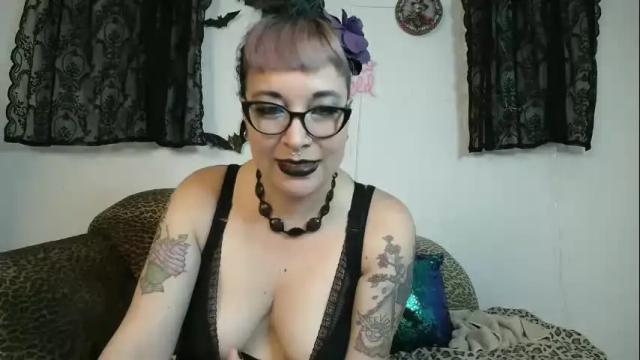 Image 4 of missy_dee Stream on Chaturbate on 1 month ago