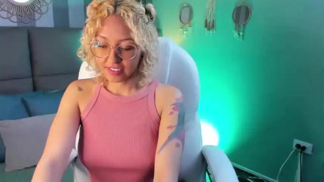 Image 8 of missy_halt Stream on Chaturbate on 18 months ago