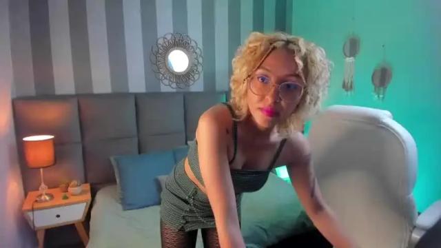 Image 4 of missy_halt Stream on Chaturbate on 18 months ago