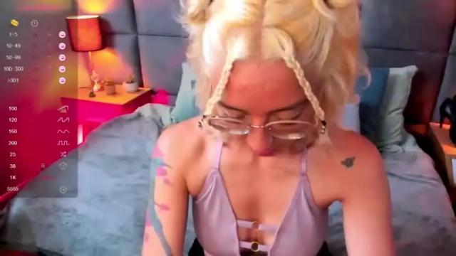 Thumbnail 1, missy_halt's Stream at Chaturbate, 18 months ago