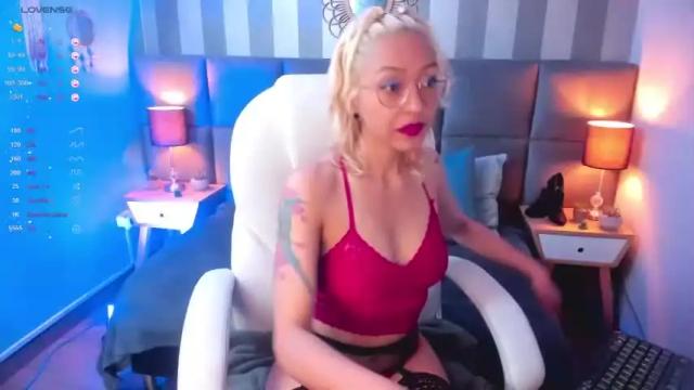Image 3 of missy_halt Stream on Chaturbate on 18 months ago