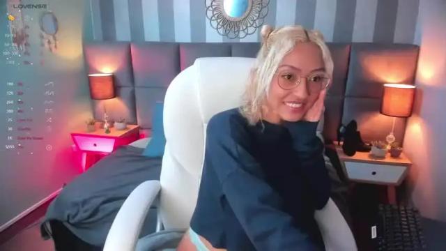 Image 8 of missy_halt Stream on Chaturbate on 17 months ago