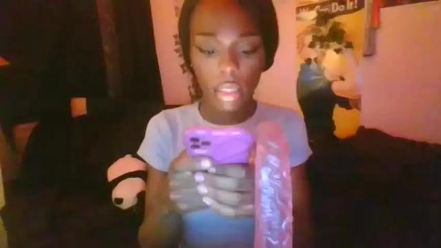 Image 8 of missymixingmiss Stream on Chaturbate on 18 months ago