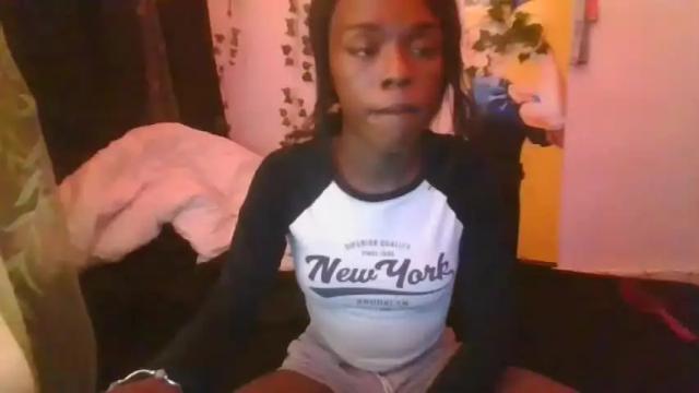 Image 4 of missymixingmiss Stream on Chaturbate on 23 months ago