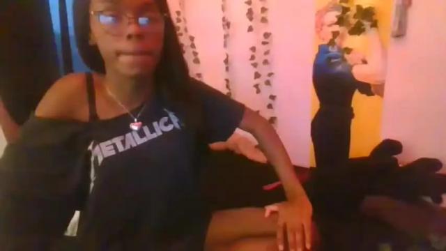 Image 10 of missymixingmiss Stream on Chaturbate on 23 months ago