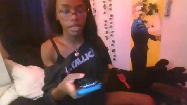 Image 2 of missymixingmiss Stream on Chaturbate on 23 months ago