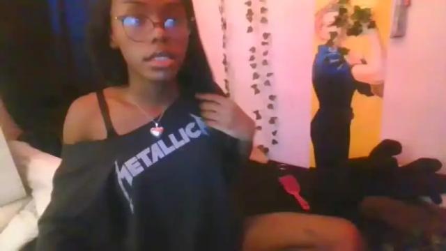 Image 3 of missymixingmiss Stream on Chaturbate on 23 months ago