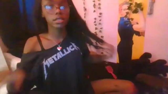 Image 4 of missymixingmiss Stream on Chaturbate on 23 months ago