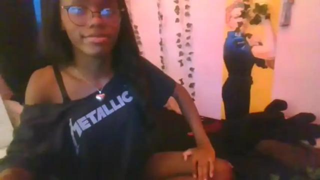 Image 7 of missymixingmiss Stream on Chaturbate on 23 months ago