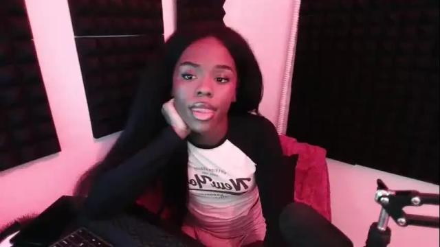 Image 12 of missymixingmiss Stream on Chaturbate on 2 months ago
