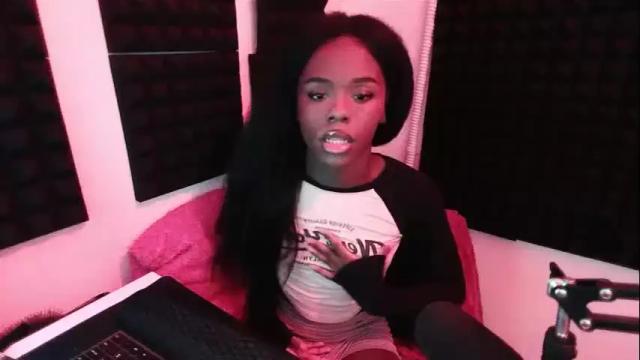 Image 3 of missymixingmiss Stream on Chaturbate on 2 months ago